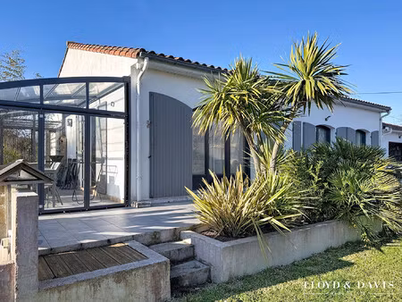 meschers sur gironde : maison contemporaine de 117 m² + garage 