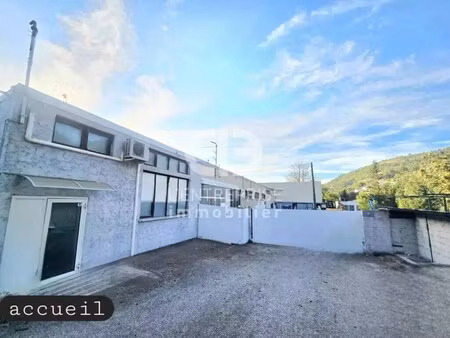 location entrepôt contes 06390 738m²