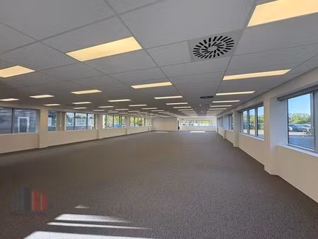 commercieel te huur in merelbeke
