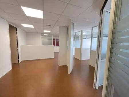 vente bureaux 181 m²
