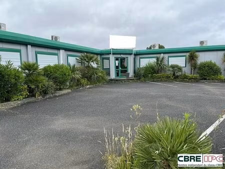 location bureau hagetmau 400 m²