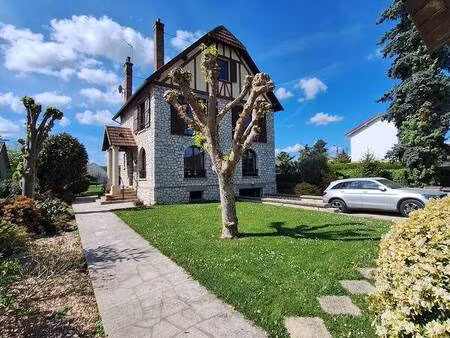 maison de caractère à moret sur loing