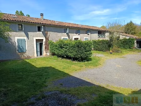 achat immeuble st laurent de neste 65150
