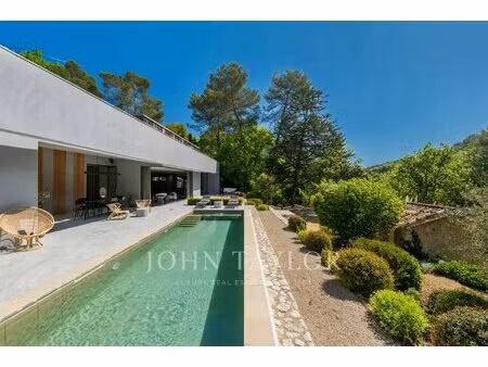 ensemble de 2 villas avec fort potentiel d'extension et de construction  village de...