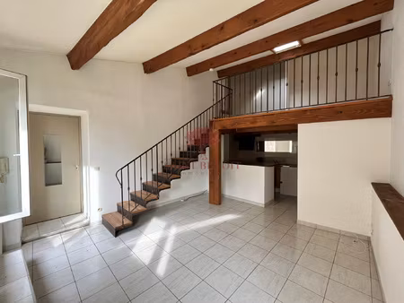 location appartement 1 pièce 28m² gignac 34150