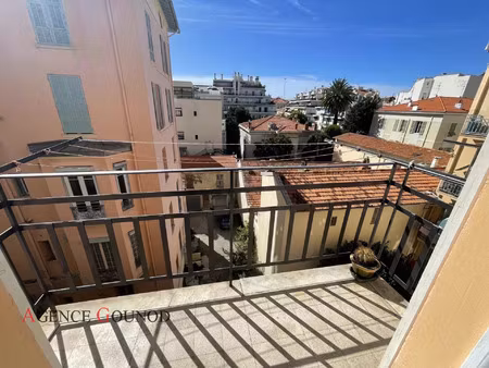 location appartement 3 pièces 62 m² à nice (06000)