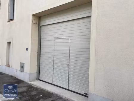 parking à louer - orange (84) - 60€