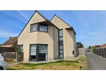 huis te huur in koekelare met 2 slaapkamers