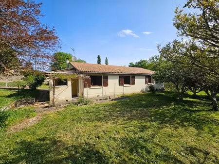vente maison 5 pièces 92 m² à la clotte (17360)  129 600 €