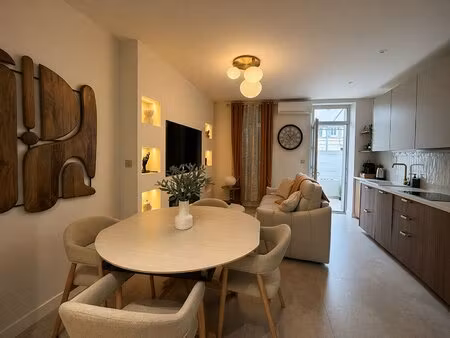 appartement toulon ouest 3 pièce(s) 50 m2 avec terrasse de 12m2 et cave.