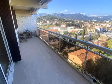 appartement toulon ouest 3 pièces 73 m2 avec grande terrasse de 14 m2