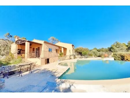 villa de 5 chambres avec vue panoramique ? lorgues