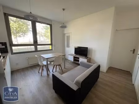 appartement à louer 1 pièce 9.59 m² - changé (53) - 450€