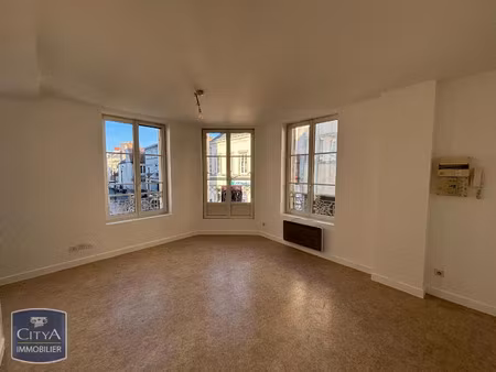 appartement à louer 1 pièce 25.93 m² - châteauroux (36) - 336€