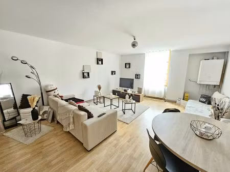 location appartement 3 pièces 75m² st jean le vieux 01640