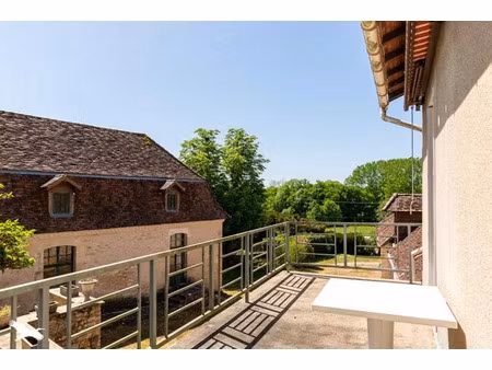 vente maison 7 pièces 144 m² à cubjac-auvézère-val d'ans (24640)  179 655 €