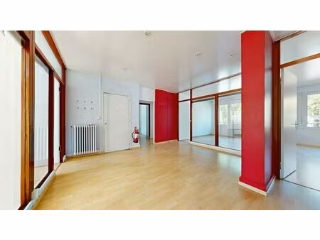 location local professionnel 108m² lyon 6ème