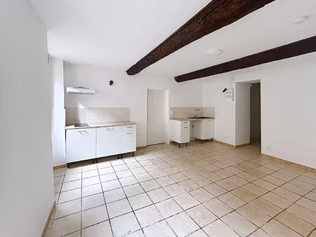 lambesc  appartement t1 bis