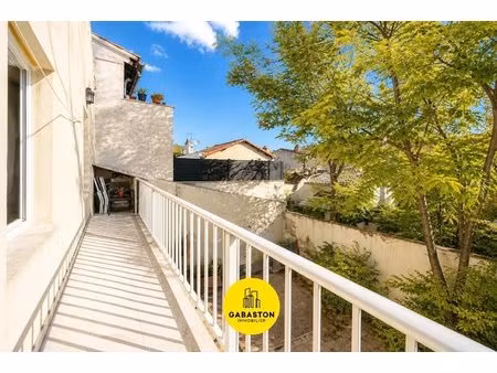 le fuveau 8 i appartement i balcon i loué ( possibilité départ locataire ) i 13ème saint-j