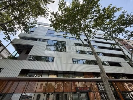 location local professionnel 658m² lyon 2ème