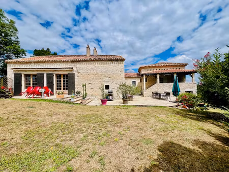 achat maison 9 pièces 267m²