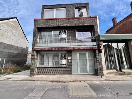 centraal gelegen appartement met 2 slpk en terras