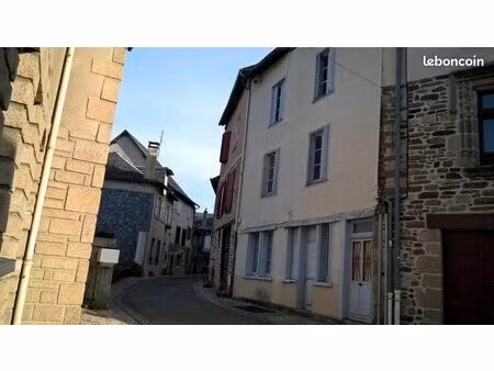 immeuble 165 m² uzerche