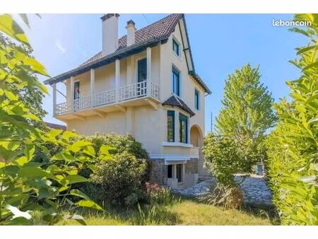 pavillon 7 pièces 115 m²