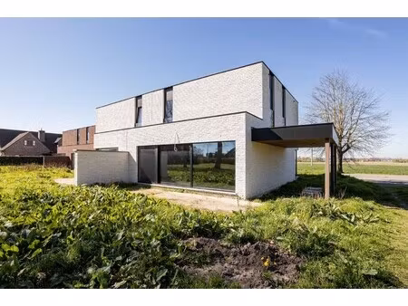 moderne nieuwbouwwoning met schitterend zicht