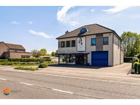 handelspand met magazijn en bovengelegen woonst te duffel