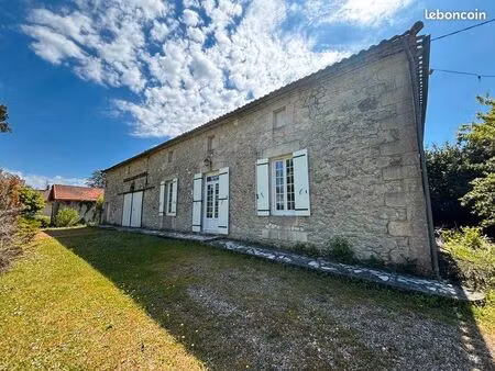 maison 3 pièces 150 m²