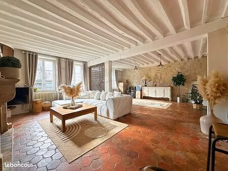 propriété 7 pièces 163 m²