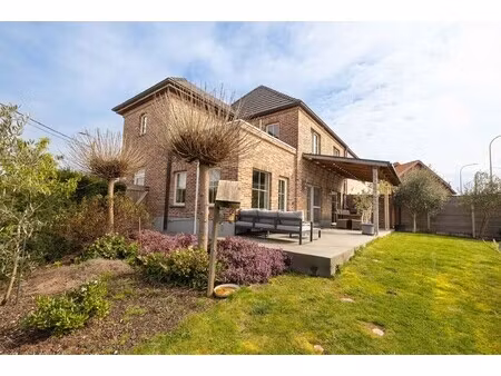 exclusieve villa met 6 slpk. en epc a in schepdaal