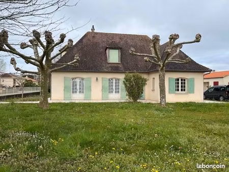 maison 6 pièces 104 m²