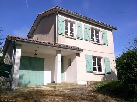 charmante maison de village non mitoyenne avec 3 chambres