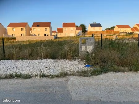 terrain 316 m² condecourt