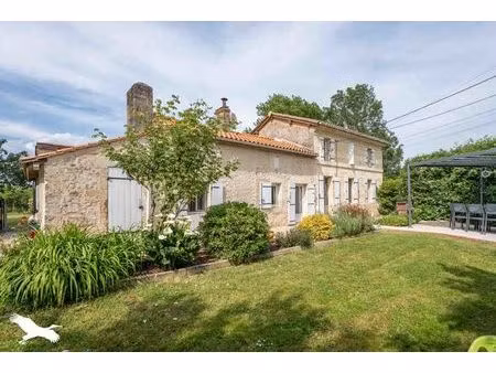 vente maison 6 pièces 138 m² cavignac (33620)