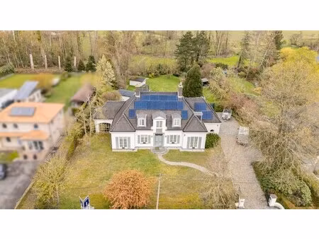 charmante manoir villa met 6 slaapkamers op een riant perceel van 2.984 m².