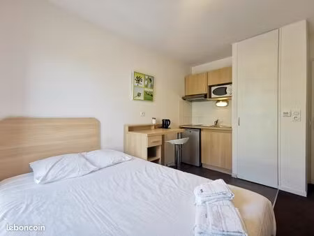 studio 1 pièce 19 m²