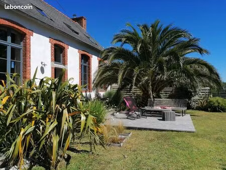 maison de caractère  proche de la mer