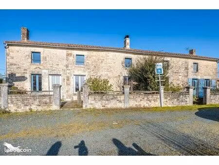maison 10 pièces 266 m²