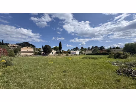 vente terrain 1083 m2 à draguignan