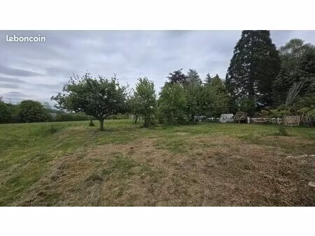 grand terrain 2900 m2