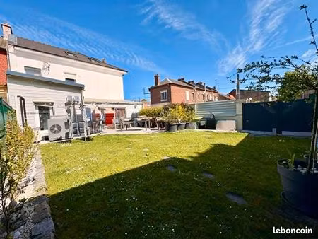 maison de ville 8 pièces 149 m²