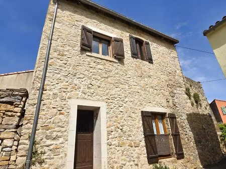 a vendre maison de village terrasse