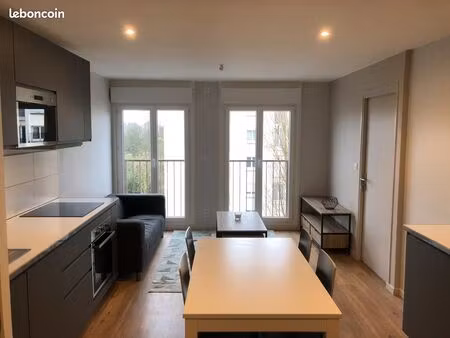 t4 meublé rénové – 75 m² – 4 chambres – parking + ascenseur