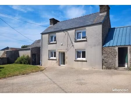 maison à la campagne