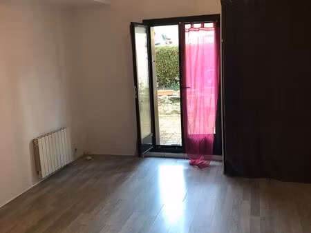 studio & terrasse - proche gare pour paris