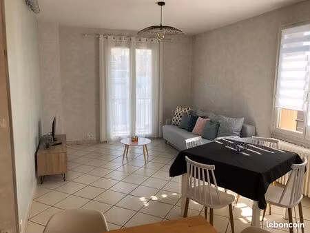 appartement t3 62m2 proche centre-ville avec garage fermé