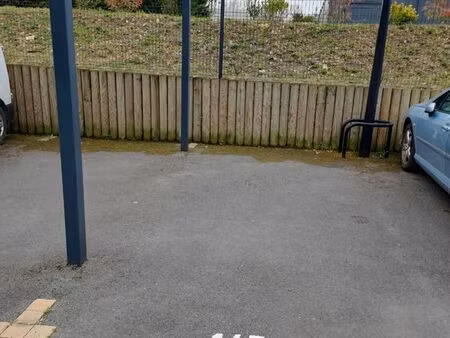 location place de parking extérieur dans une résidence sécurisé